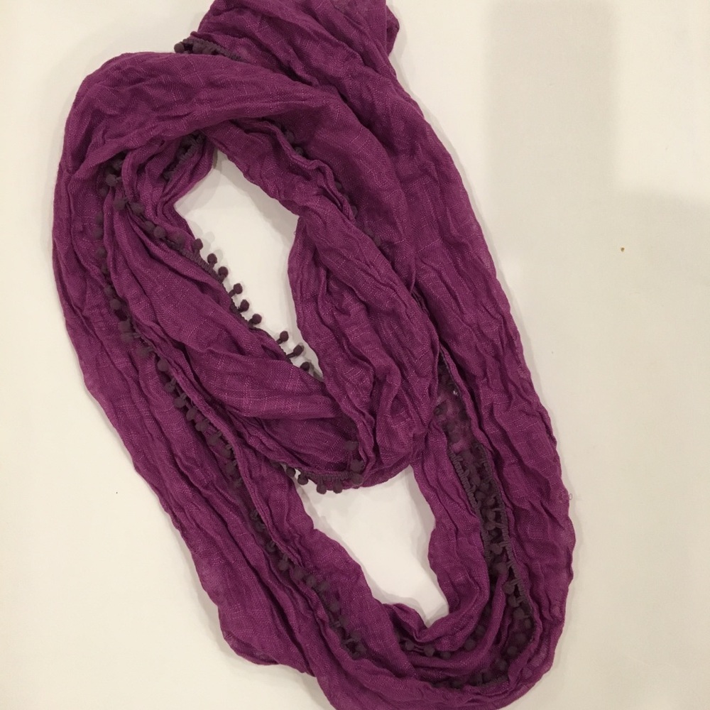 Gorgeous J Crew purple infinity scarf